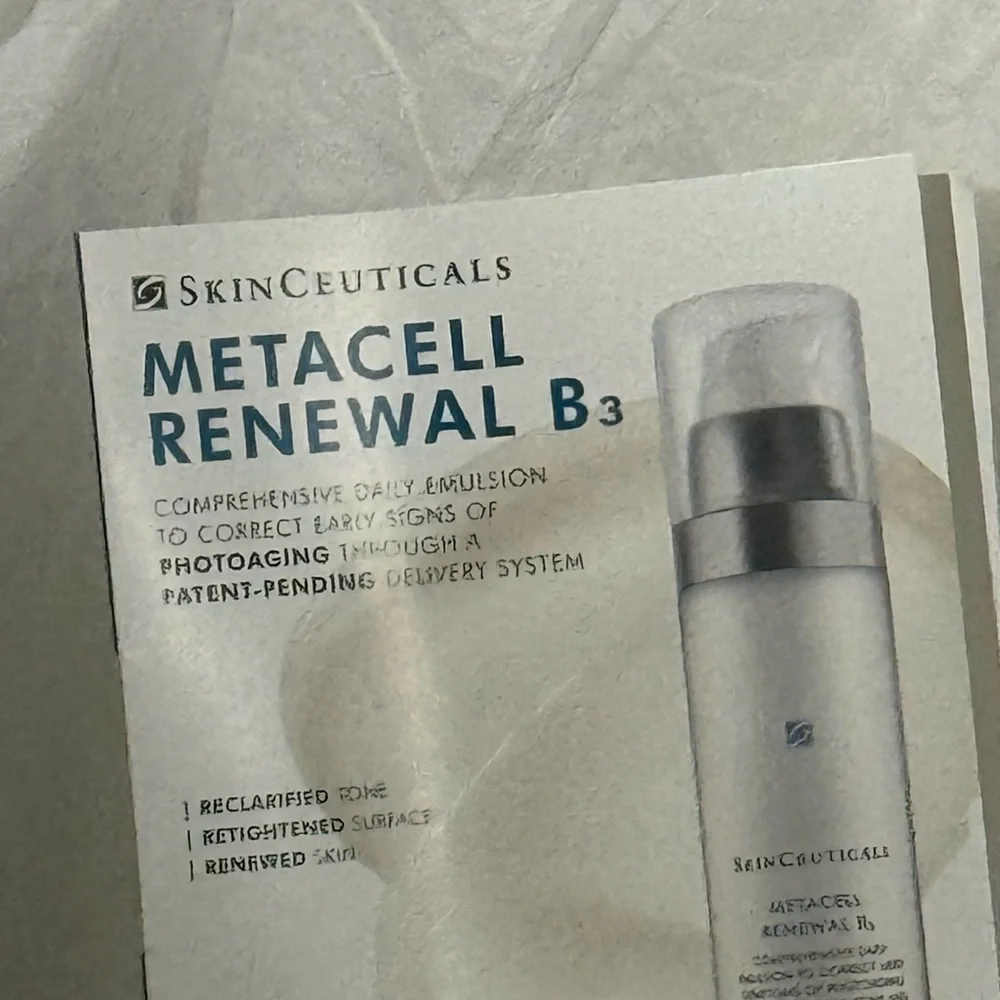 SkinCeuticals Metacell Renewal B3 White and Silver Bottle